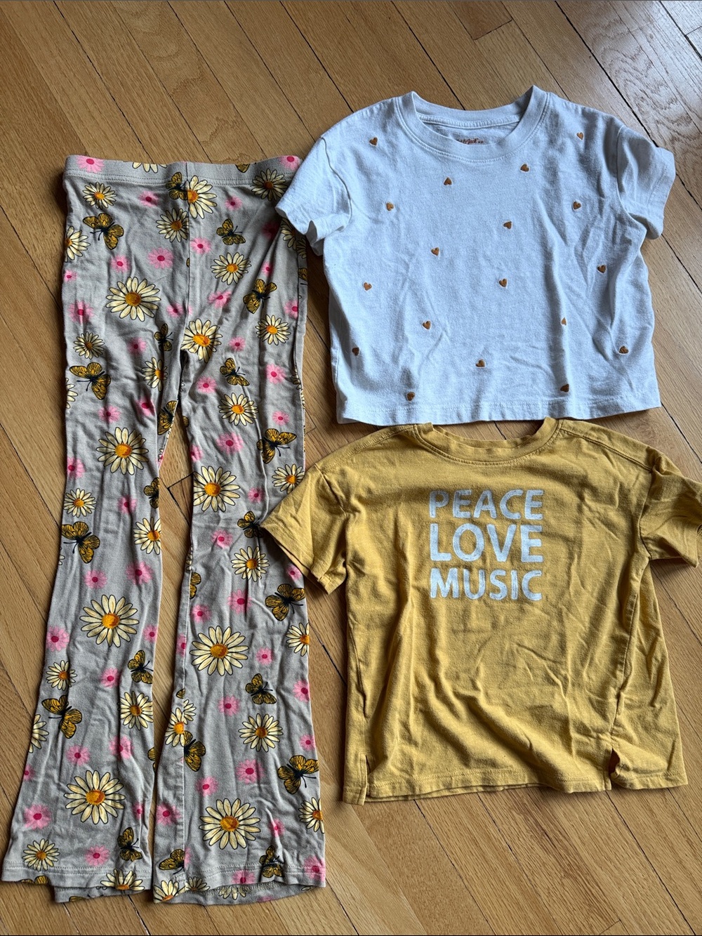 Lot of Girl’s Tees & Pants